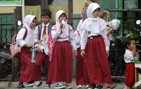 Bantu Satu Anak Sekolah